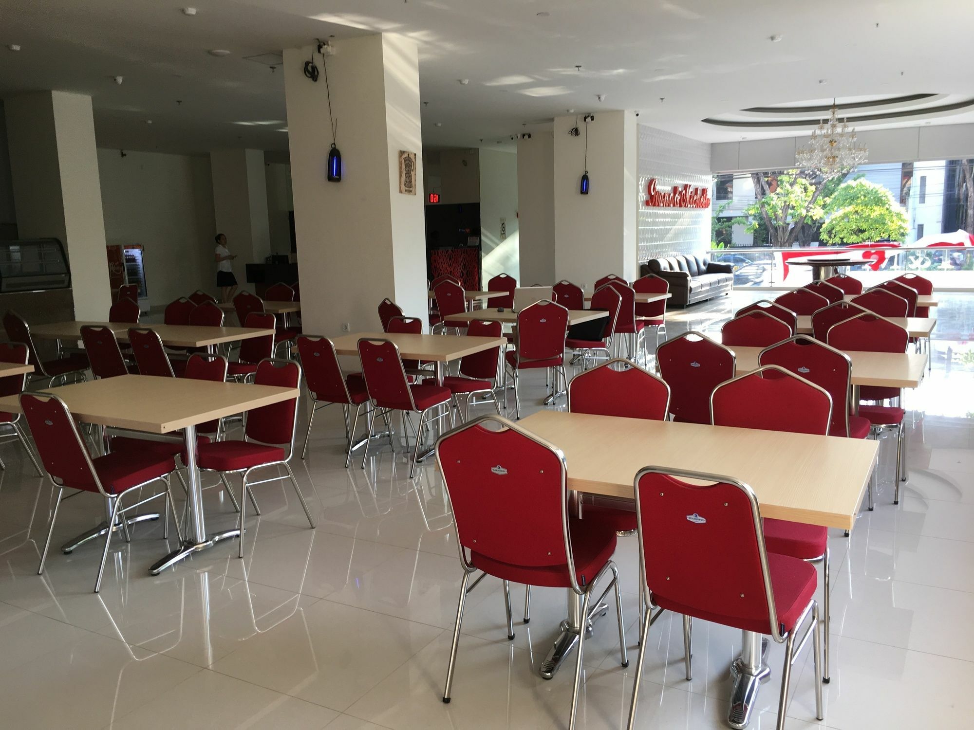 ไอแอนด์เอ็ม โฮเต็ล บิลเลียด Hotel สุราบายา ภายนอก รูปภาพ